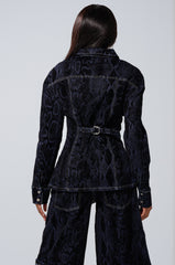 FEELS LIKE MONEY DENIM BUTTON DOWN