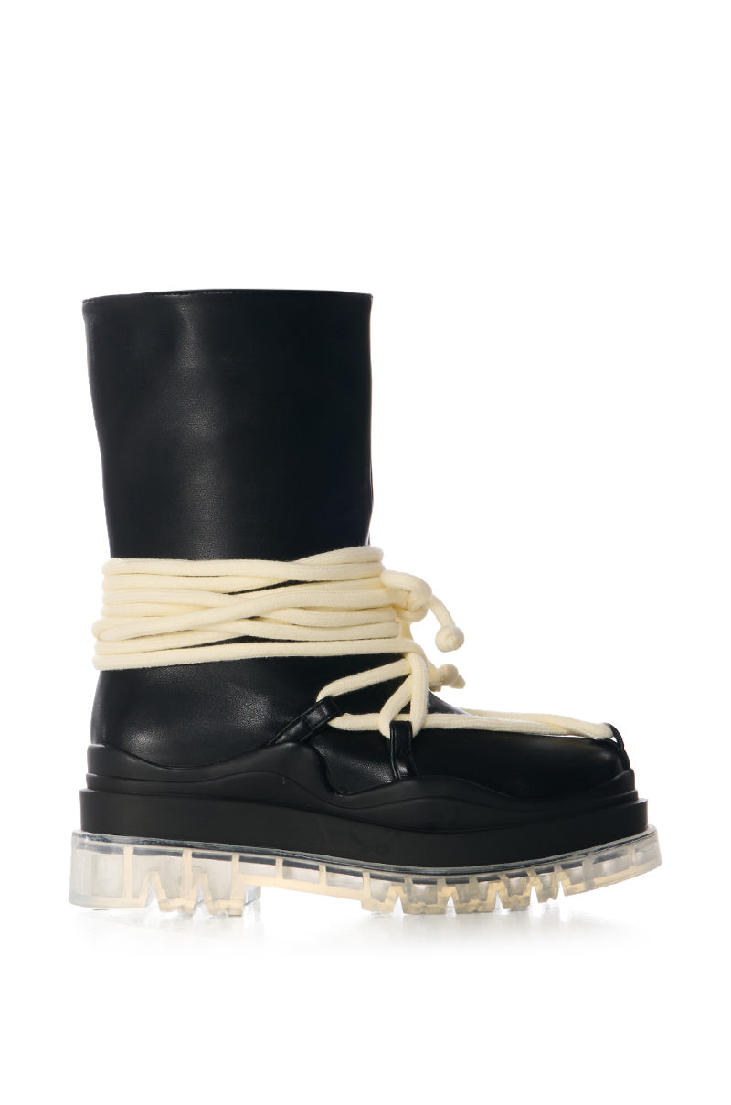 AZALEA WANG STOKES BLACK FLATFORM BOOTIE